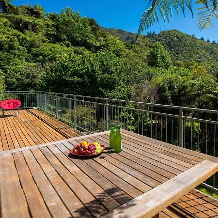 Serene Sounds - Anakiwa Holiday Home Extérieur photo